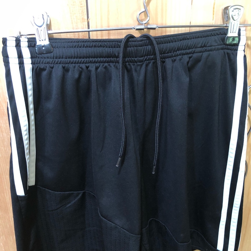 Adidas Climacool Women’s Shorts - Picture 2 of 10